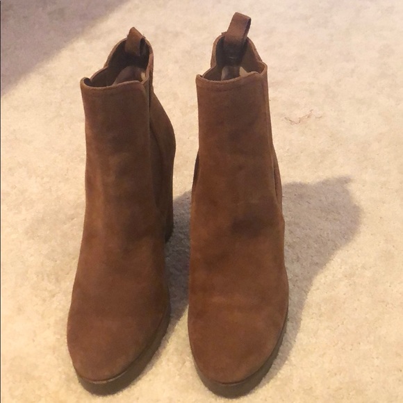 Michael Kors ‘Thea’ suede wedge bootie - Picture 6 of 8